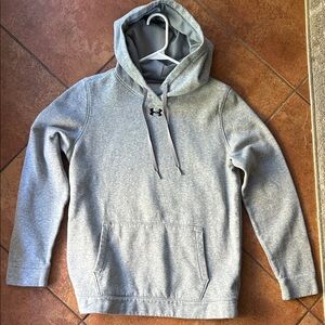 Under Armour women’s Light Gray Pullover Hoodie